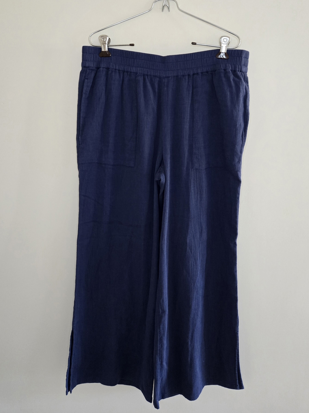 Vineyard Vines navy elastic waist wide leg pants, side pockets, large, new